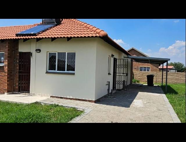 3 BEDROOM FREESTANDING FOR SALE IN WATERKLOOF HILL ESTATE